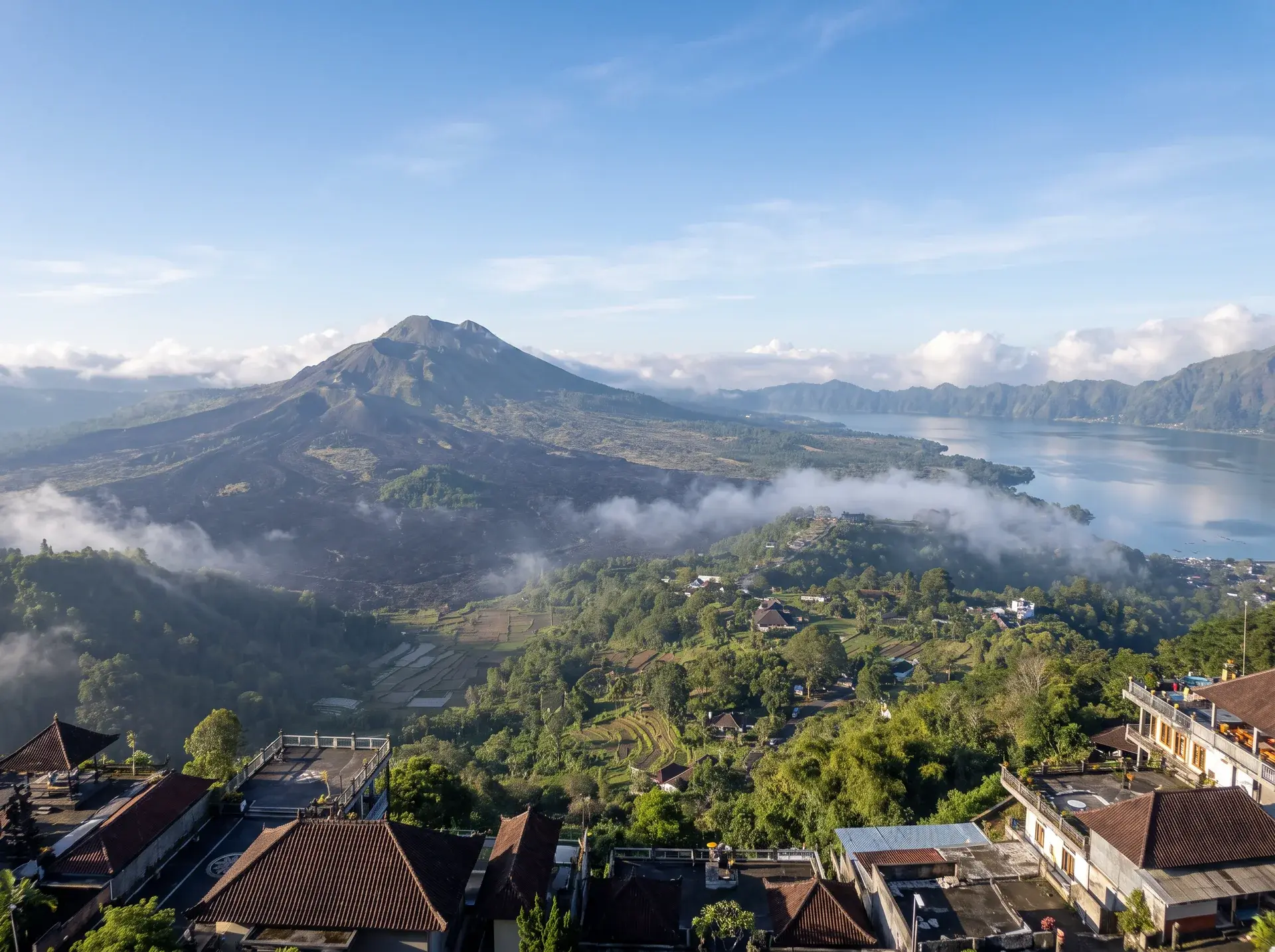 Kintamani'den Batur Yanardağı ve Batur Gölü