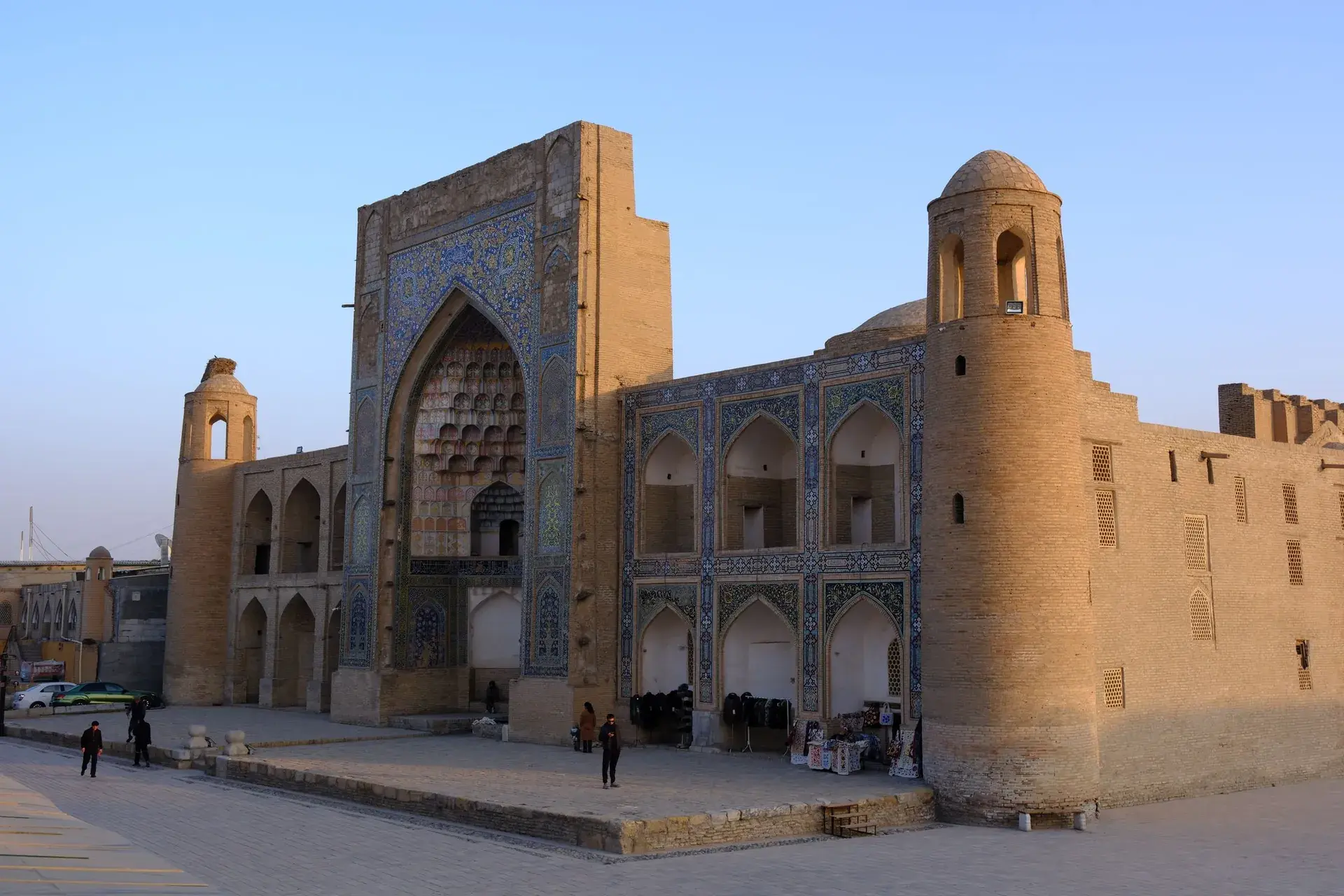 Özbekistan: Atalarımızın İzinde İpekyolu